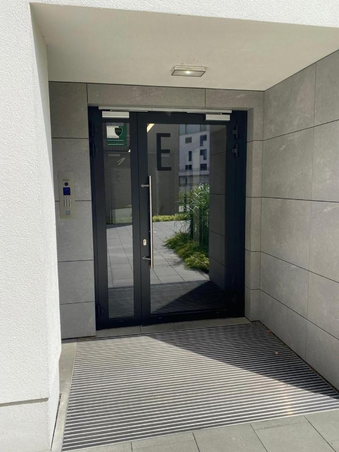 Apartament Old Town Wes Quality Suite بوزنان المظهر الخارجي الصورة